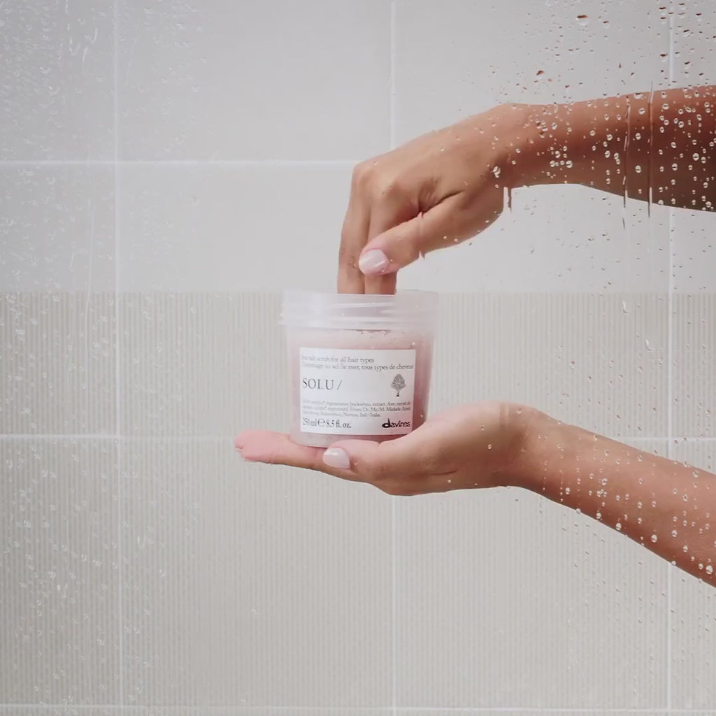 Davines SOLU Sea Salt Scrub 250ml